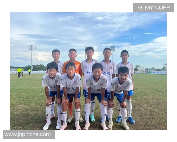 成都足球队荣登足球节奏排行榜第八名展现实力与潜力