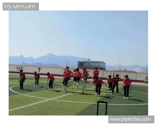 杨静专访:从绿茵场到人生舞台的足球旅程回顾与感悟 杨静专访:从绿茵场到人生舞台的足球旅程回顾与感悟