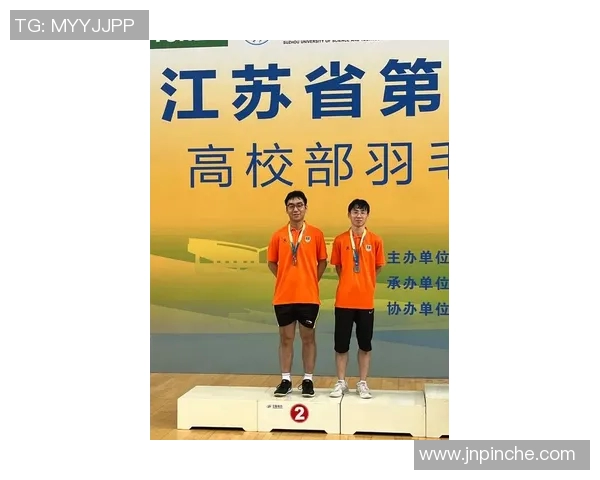 武汉羽毛球队防反策略分析及其在比赛中的得失表现探讨 武汉羽毛球队防反策略分析及其在比赛中的得失表现探讨