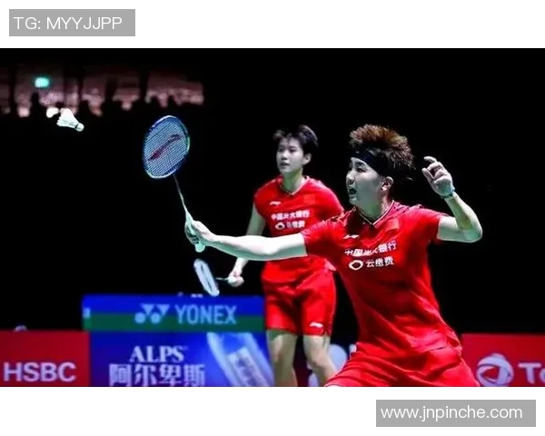 赛后分析:北京羽毛球队与广州羽毛球队的协作与战术对比 赛后分析:北京羽毛球队与广州羽毛球队的协作与战术对比