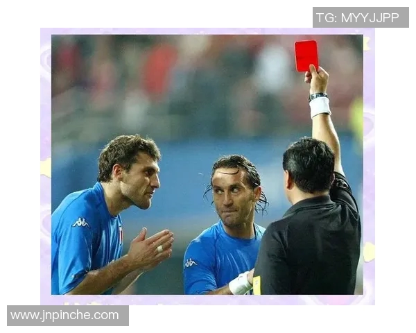 球衣7的传奇足球明星们:他们如何在绿茵场上书写辉煌历史 球衣7的传奇足球明星们:他们如何在绿茵场上书写辉煌历史