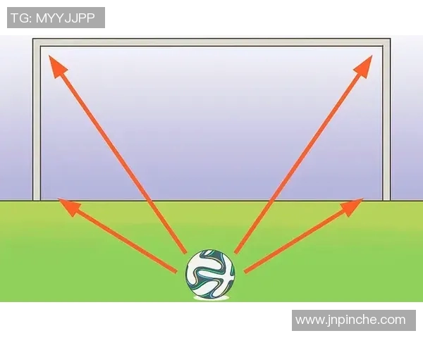 足球明星教你如何精准踢点球技巧与注意事项全解析 足球明星教你如何精准踢点球技巧与注意事项全解析