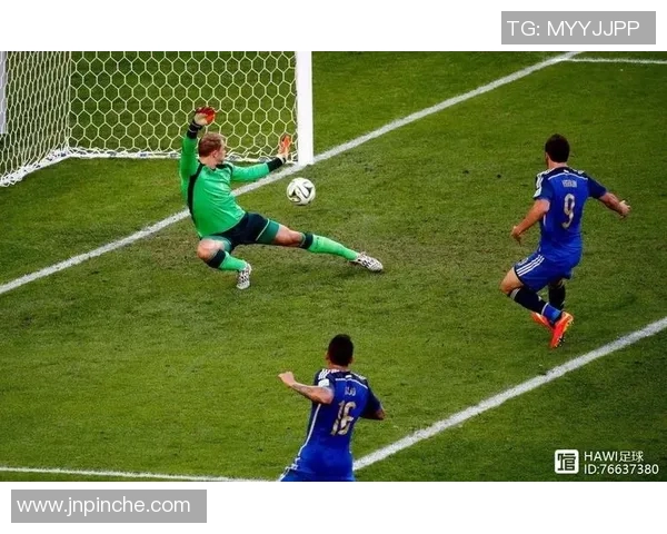 足球明星钟俊的辉煌职业生涯与成就简介 足球明星钟俊的辉煌职业生涯与成就简介